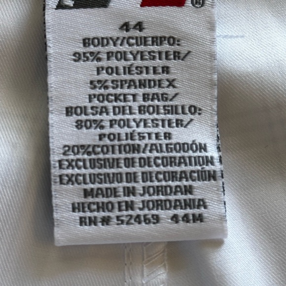 Russell Athletic White and Gray Flat Front Mens Shorts SZ 44 - Picture 13 of 14